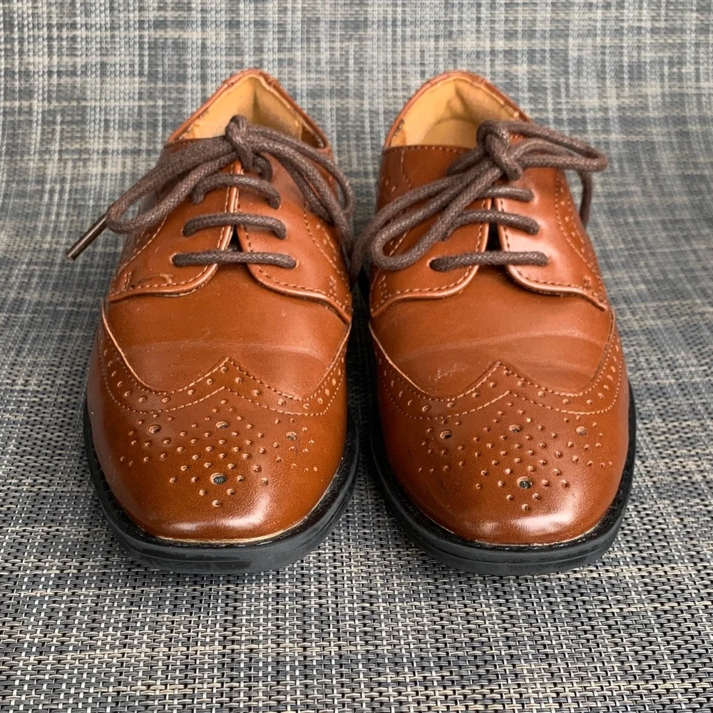 Stacy Adams Dunbar Wingtip Oxford Cognac' Dress Shoes little boys size 11